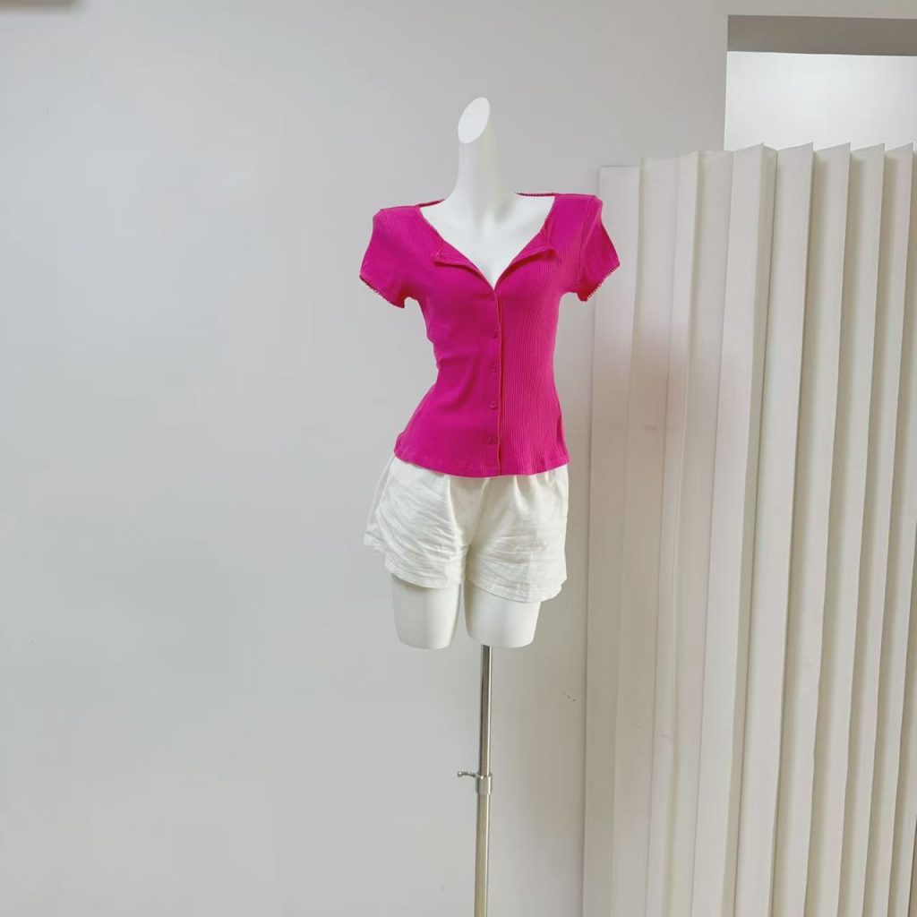 LilyQin Myrtle Set Rose Red White Short Sleeve Cardigan and Shorts Set