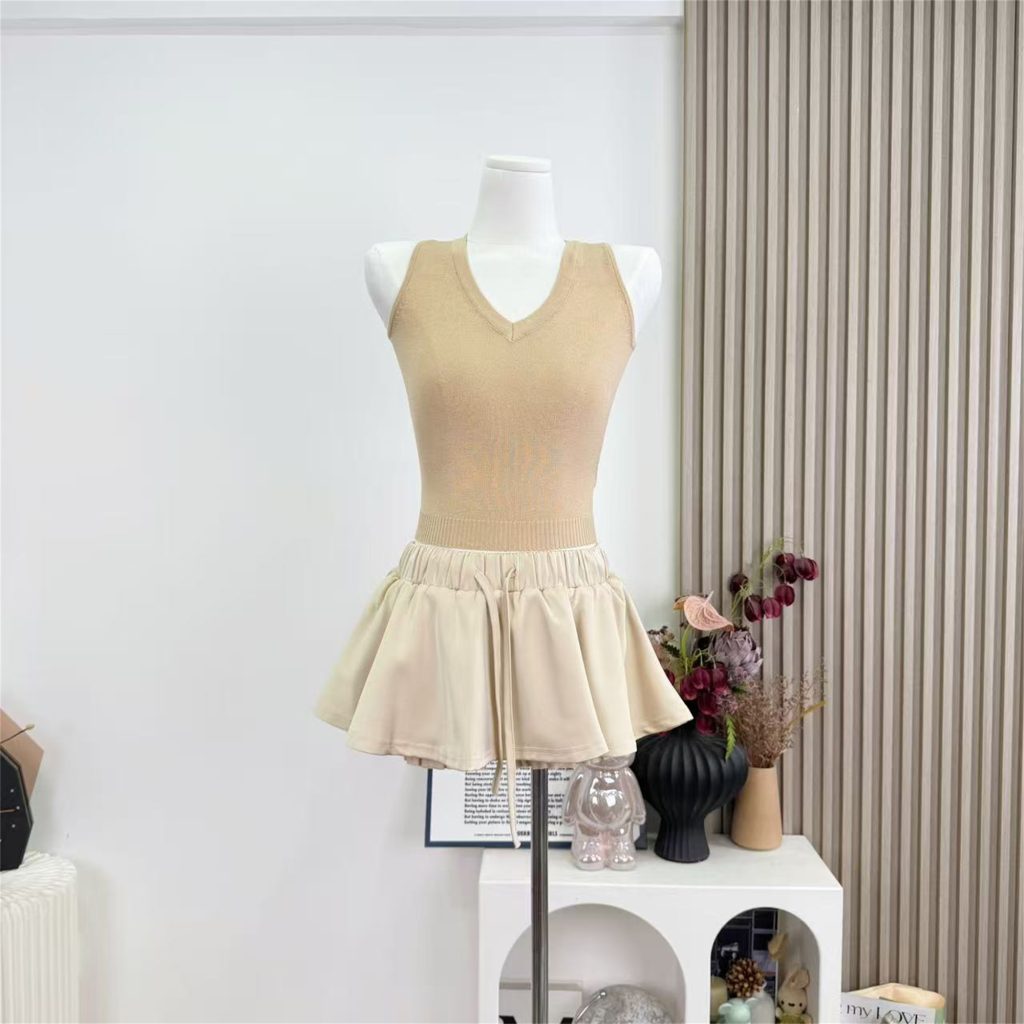 Women's Lazy Knit Camisole V-Neck Short French Style Vest Top